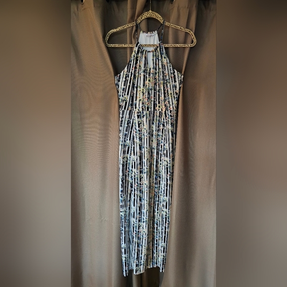 Candie's Maxi Dress worn twice - Picture 1 of 4